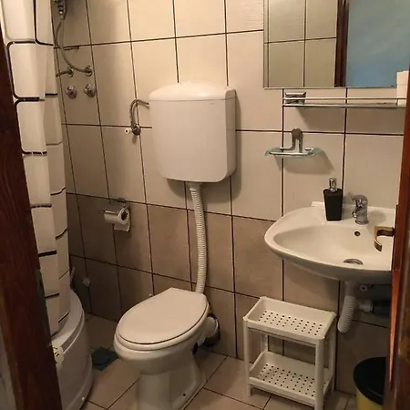 Konukevi Ozrenska Basta